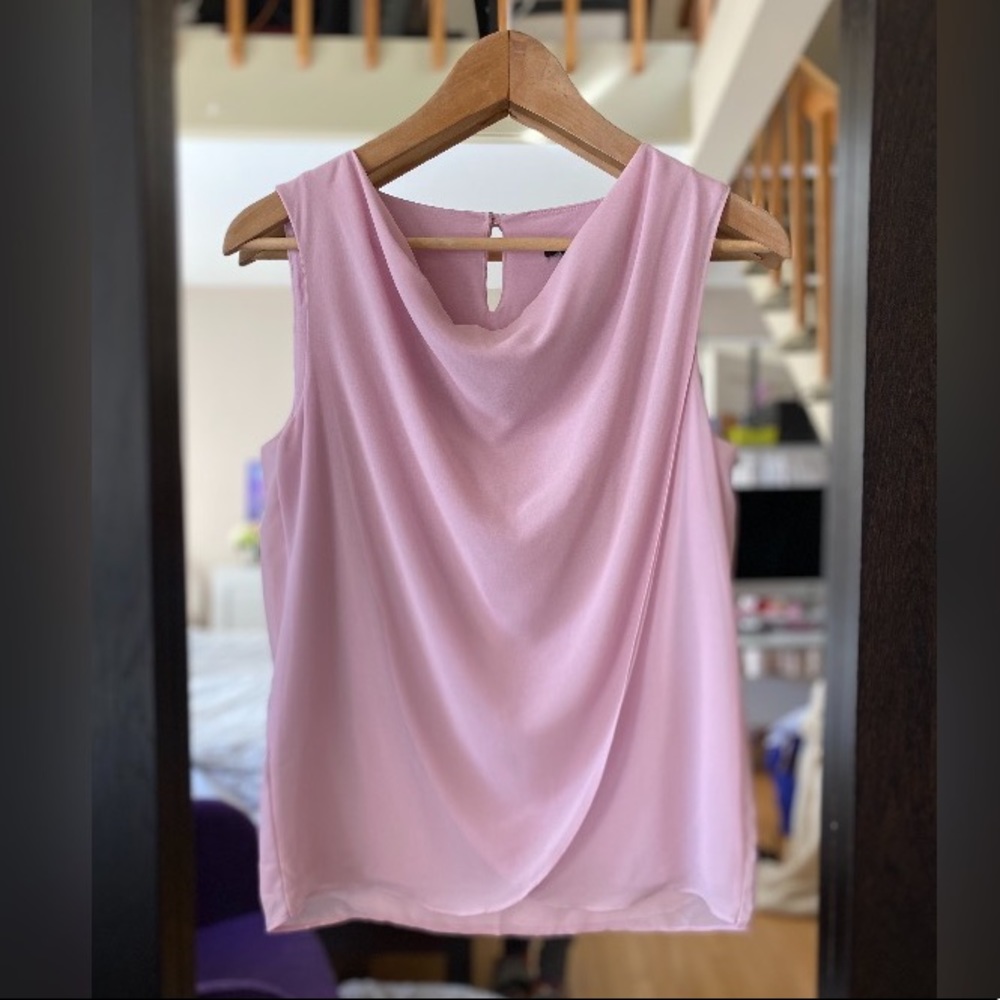 Ann Taylor petite sleeveless blouse top with drape